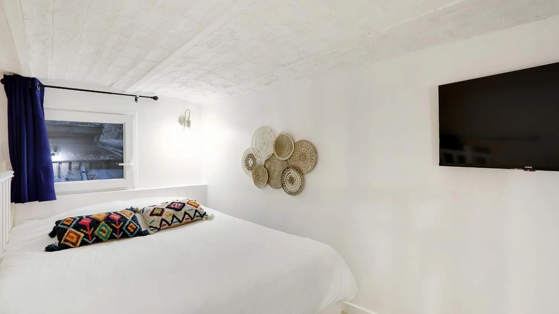 Beautiful And Contemporary Apartment - Arc De Triomphe Champs Elysees Paris