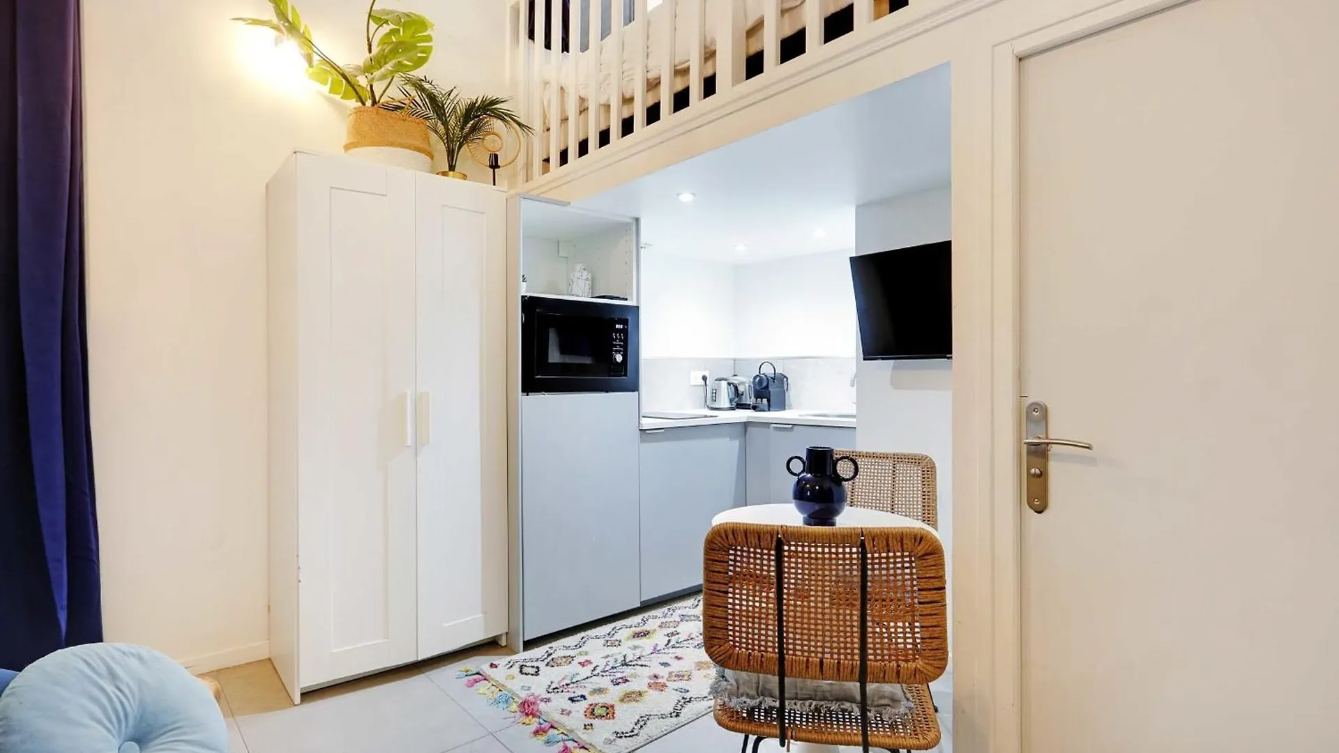 Beautiful And Contemporary Apartment - Arc De Triomphe Champs Elysees Párizs